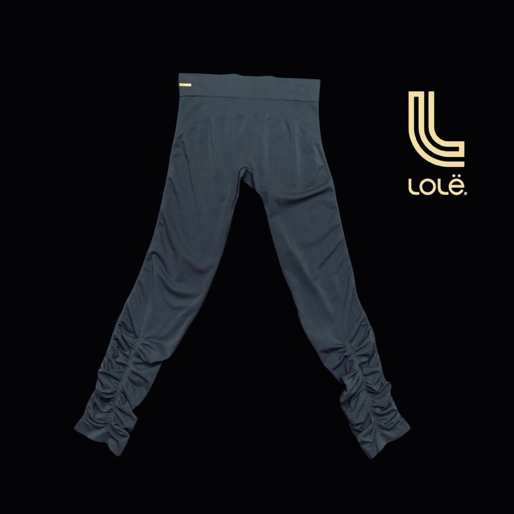 Lolë, Grey Ruched Leggings, Size S/M 🏃♀️➡️